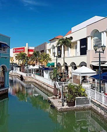 cancun fashion harbour
